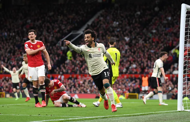 Lập hat-trick vào lưới Man Utd, Salah xác lập vô số kỷ lục - Ảnh 1. Lập hat-trick vào lưới Man Utd, Salah xác lập vô số kỷ lục - Ảnh 1.
