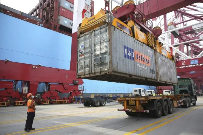 Doanh nghiệp xuất khẩu Trung Quốc đuối sức - Ảnh 1. Doanh nghiệp xuất khẩu Trung Quốc đuối sức - Ảnh 1.