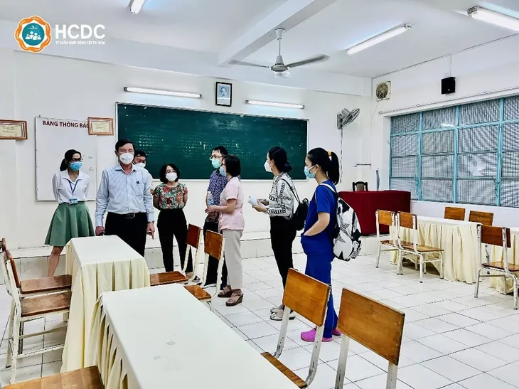 TP Hồ Chí Minh bắt đầu tiêm vaccine COVID-19 cho trẻ em - Ảnh 3. TP Hồ Chí Minh bắt đầu tiêm vaccine COVID-19 cho trẻ em - Ảnh 3.