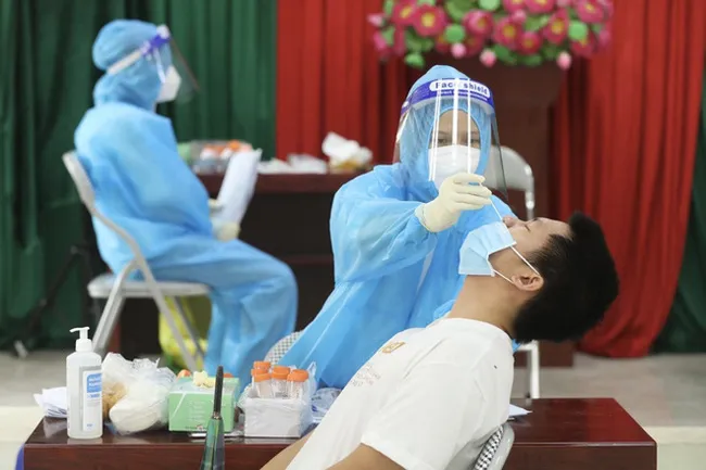 Người từ địa phương nào phải xét nghiệm, cách ly khi đến Hà Nội? - Ảnh 1.