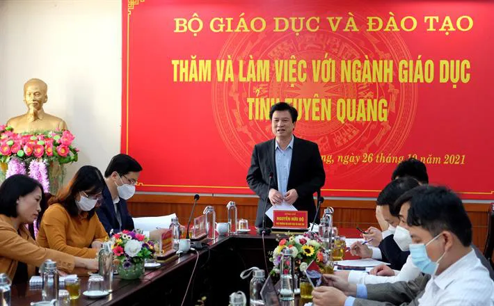 Triển khai chương trình GDPT mới để học sinh được học trong môi trường có chất lượng - Ảnh 3. Triển khai chương trình GDPT mới để học sinh được học trong môi trường có chất lượng - Ảnh 3.