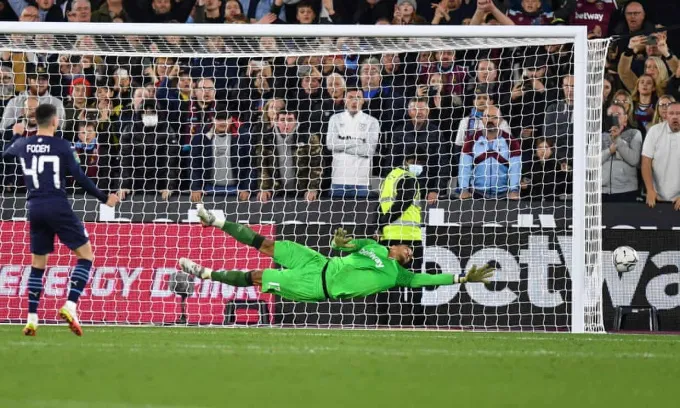 Manchester City dừng bước tại cúp Liên đoàn Anh - Ảnh 3. Manchester City dừng bước tại cúp Liên đoàn Anh - Ảnh 3.