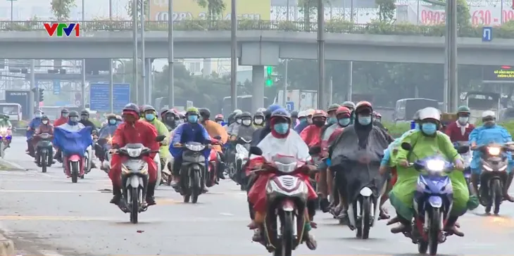 Người dân không nên tự ý rời TP Hồ Chí Minh về quê - Ảnh 1. Người dân không nên tự ý rời TP Hồ Chí Minh về quê - Ảnh 1.