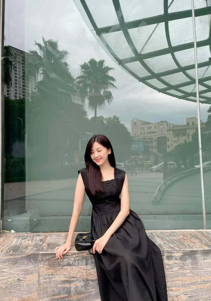 Lương Thanh rạng rỡ tuổi 25 - Ảnh 4. Lương Thanh rạng rỡ tuổi 25 - Ảnh 4.