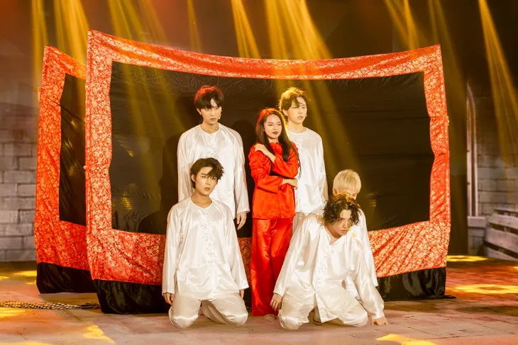 Ali Hoàng Dương “bắn rap” điên đảo, giành chiến thắng trước Lona tại The Heroes - Ảnh 4. Ali Hoàng Dương “bắn rap” điên đảo, giành chiến thắng trước Lona tại The Heroes - Ảnh 4.