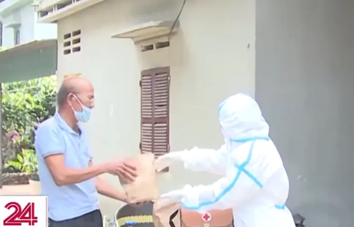 Phú Thọ lập trạm y tế lưu động điều trị, quản lý F0 tại nhà - Ảnh 1. Phú Thọ lập trạm y tế lưu động điều trị, quản lý F0 tại nhà - Ảnh 1.