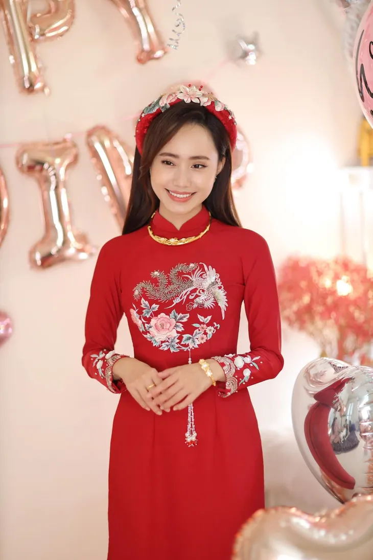 BTV Xuân Anh kể chuyện làm cô dâu thời COVID-19 - Ảnh 2. BTV Xuân Anh kể chuyện làm cô dâu thời COVID-19 - Ảnh 2.