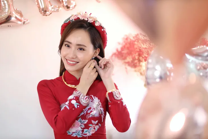 BTV Xuân Anh kể chuyện làm cô dâu thời COVID-19 - Ảnh 4. BTV Xuân Anh kể chuyện làm cô dâu thời COVID-19 - Ảnh 4.