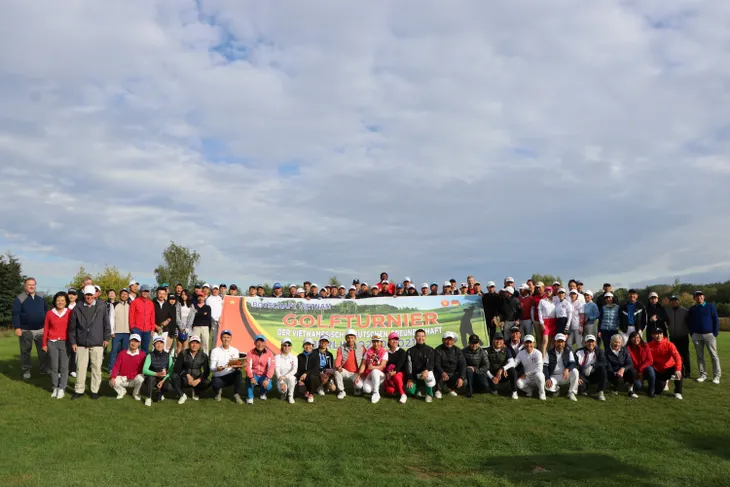 Đại sứ quán Việt Nam tại Đức tổ chức giải Golf hữu nghị Việt - Đức 2021 - Ảnh 1. Đại sứ quán Việt Nam tại Đức tổ chức giải Golf hữu nghị Việt - Đức 2021 - Ảnh 1.