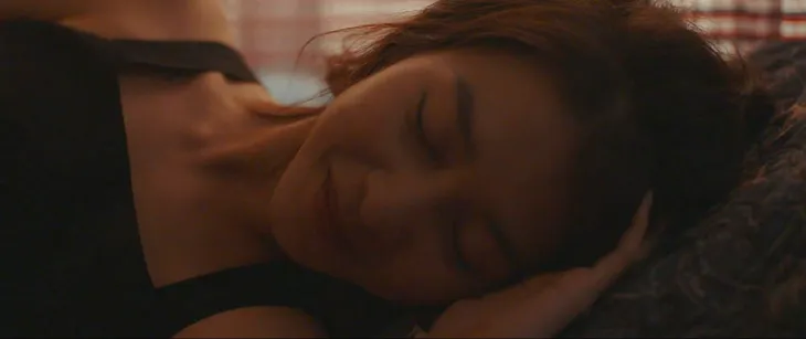 11 tháng 5 ngày: Đăng hôn Nhi trong cơn say mèm - Ảnh 3. 11 tháng 5 ngày: Đăng hôn Nhi trong cơn say mèm - Ảnh 3.