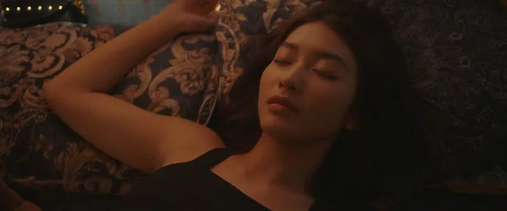 11 tháng 5 ngày: Đăng hôn Nhi trong cơn say mèm - Ảnh 4. 11 tháng 5 ngày: Đăng hôn Nhi trong cơn say mèm - Ảnh 4.