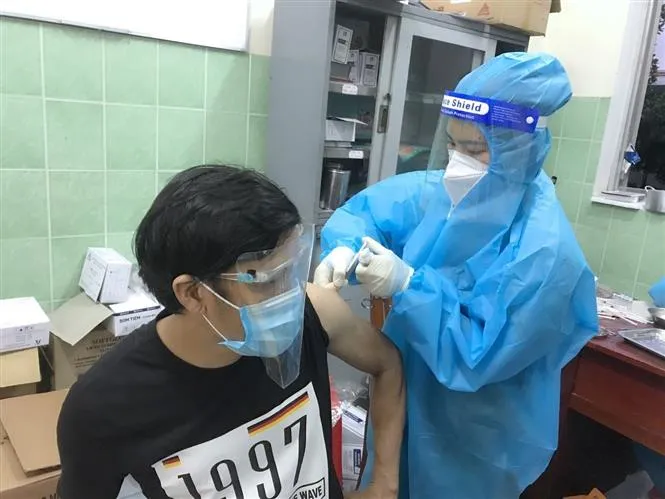 Vaccine COVID-19: Thanh Hóa tiêm cho phụ nữ mang thai, Bình Dương tăng tốc tiêm mũi 2 - Ảnh 1. Vaccine COVID-19: Thanh Hóa tiêm cho phụ nữ mang thai, Bình Dương tăng tốc tiêm mũi 2 - Ảnh 1.
