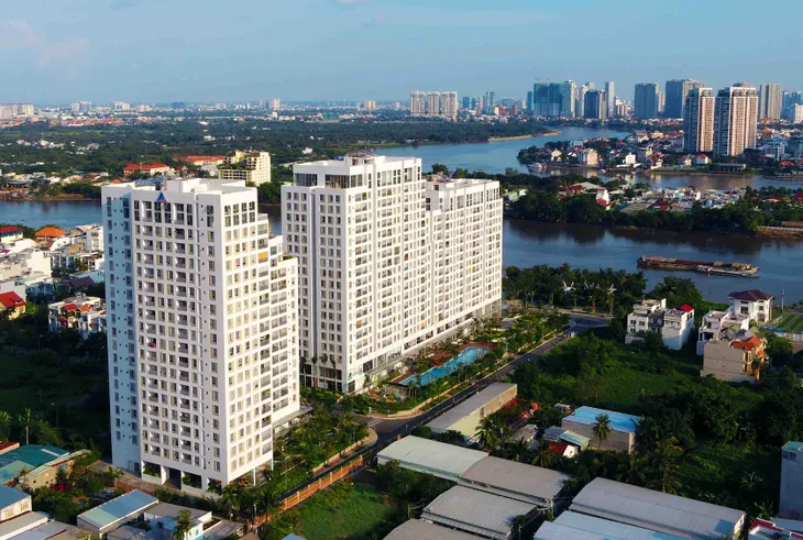 Thanh khoản thấp, giá căn hộ TP Hồ Chí Minh vẫn leo thang - Ảnh 1. Thanh khoản thấp, giá căn hộ TP Hồ Chí Minh vẫn leo thang - Ảnh 1.