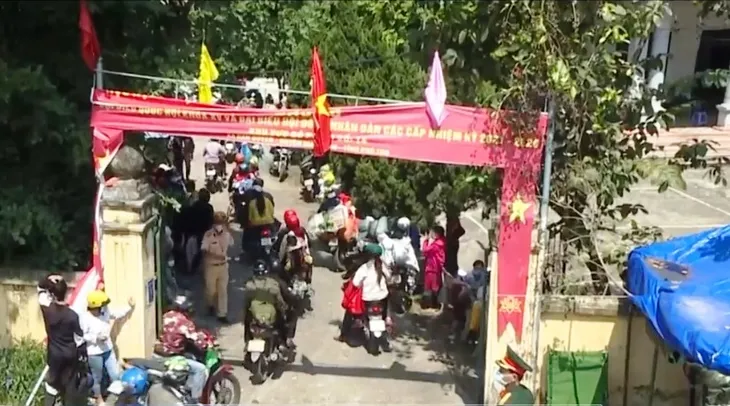 Đảm bảo đón người dân về quê an toàn, chu đáo - Ảnh 3. Đảm bảo đón người dân về quê an toàn, chu đáo - Ảnh 3.