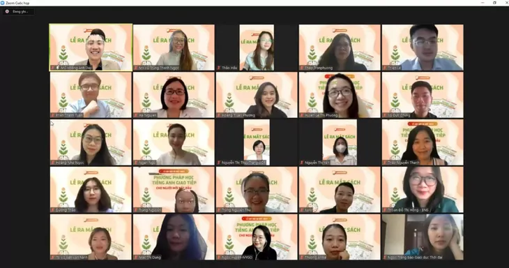 Ra mắt sách Phương pháp học tiếng Anh giao tiếp cho người mới bắt đầu - Ảnh 1. Ra mắt sách Phương pháp học tiếng Anh giao tiếp cho người mới bắt đầu - Ảnh 1.