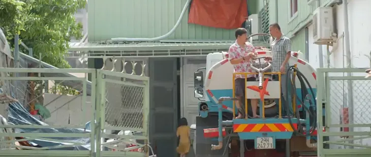 11 tháng 5 ngày - Tập 45: Cả xóm trọ cùng nhau tác chiến giúp Đăng và Nhi hàn gắn - Ảnh 3.