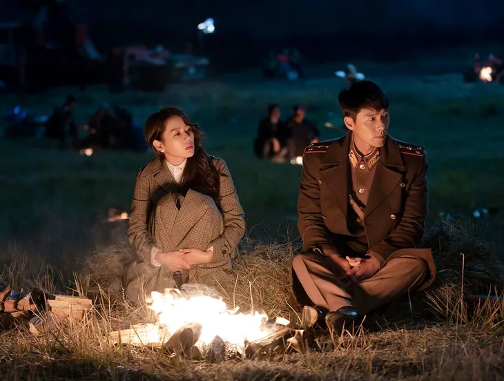 Thực hư tin đồn Hyun Bin và Son Ye Jin sẽ kết hôn trong năm nay - Ảnh 1. Thực hư tin đồn Hyun Bin và Son Ye Jin sẽ kết hôn trong năm nay - Ảnh 1.