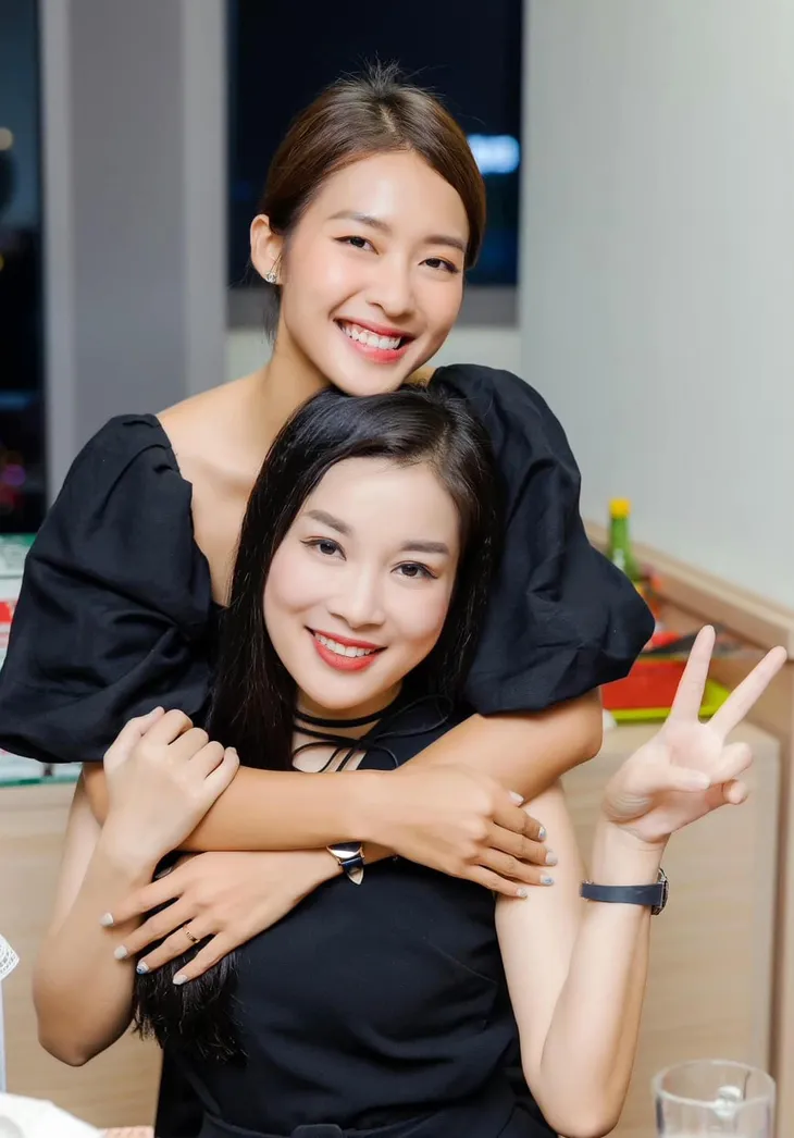 Khả Ngân khóc đỏ mắt, Thanh Sơn úp mở lời yêu sau 11 tháng 5 ngày - Ảnh 10. Khả Ngân khóc đỏ mắt, Thanh Sơn úp mở lời yêu sau 11 tháng 5 ngày - Ảnh 10.