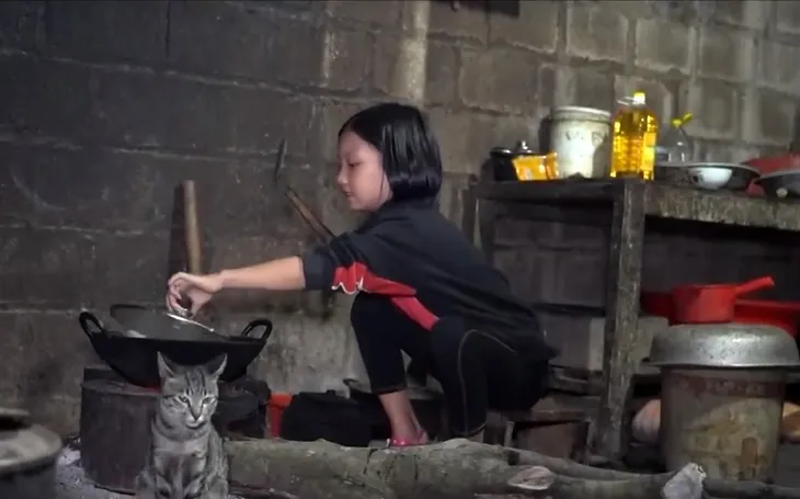 Cặp lá yêu thương: Cô bé mang tên mùa hè - Ảnh 2.