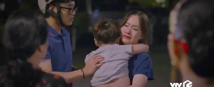 Thương ngày nắng về: Hồng Đăng - Lan Phương 10 năm kết hôn vẫn rối như canh hẹ - Ảnh 1. Thương ngày nắng về: Hồng Đăng - Lan Phương 10 năm kết hôn vẫn rối như canh hẹ - Ảnh 1.