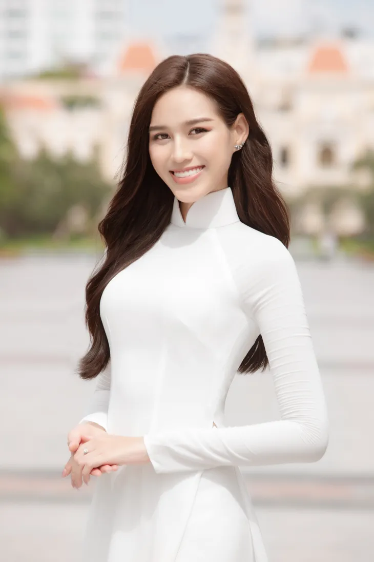 Đỗ Hà đưa hình ảnh đi cấy vào clip dự thi Miss World 2021 - Ảnh 6. Đỗ Hà đưa hình ảnh đi cấy vào clip dự thi Miss World 2021 - Ảnh 6.