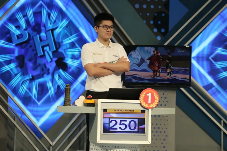 Nguyễn Hoàng Khánh: Từ tấm vé vớt đến nhà vô địch Olympia năm thứ 21 - Ảnh 3. Nguyễn Hoàng Khánh: Từ tấm vé vớt đến nhà vô địch Olympia năm thứ 21 - Ảnh 3.