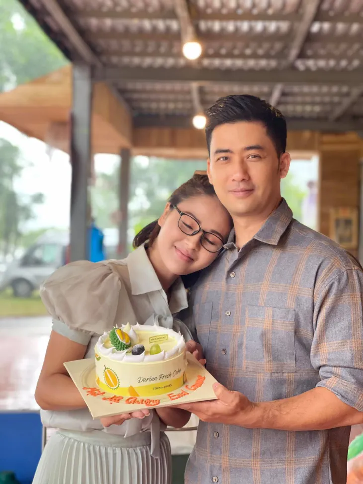 Diễn viên Việt tuần qua: Trần Vân cực gợi cảm, Phương Oanh sang chảnh như quý bà - Ảnh 7. Diễn viên Việt tuần qua: Trần Vân cực gợi cảm, Phương Oanh sang chảnh như quý bà - Ảnh 7.