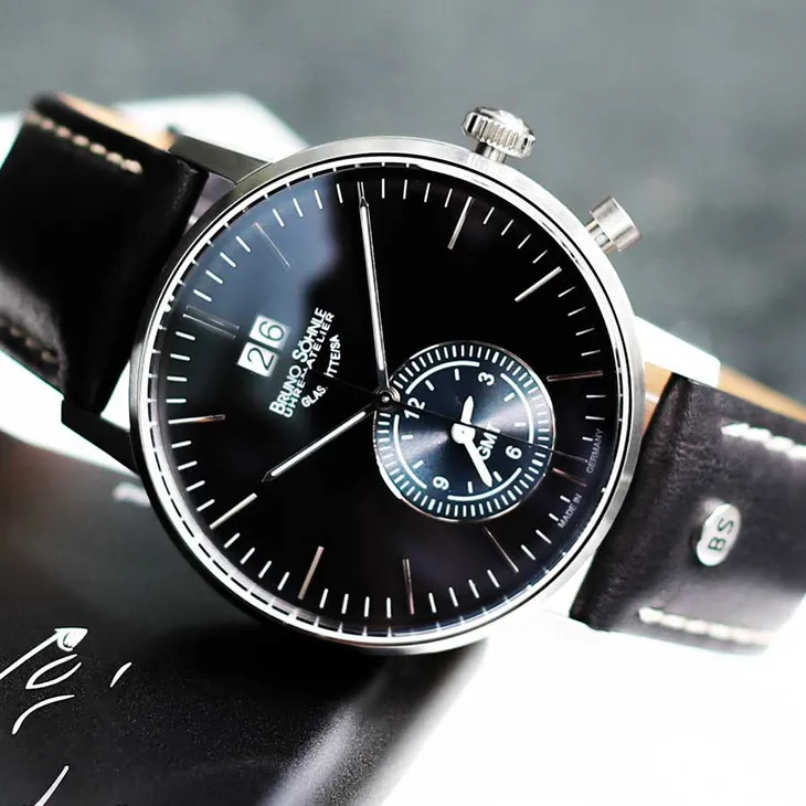 Sale sập sàn Black Friday – Giảm ngay 40% đồng hồ chính hãng tại Đăng Quang Watch - Ảnh 1. Sale sập sàn Black Friday – Giảm ngay 40% đồng hồ chính hãng tại Đăng Quang Watch - Ảnh 1.