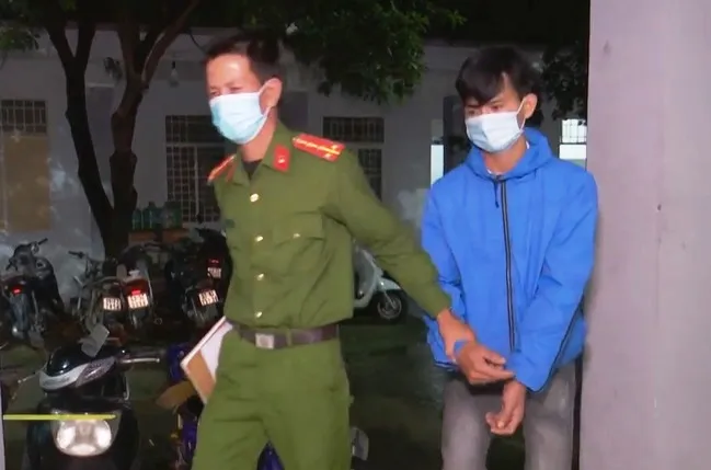 Bắt đối tượng trộm cắp đồ điện lạnh số lượng lớn, thuê hẳn xe tải chở đi tiêu thụ - Ảnh 1. Bắt đối tượng trộm cắp đồ điện lạnh số lượng lớn, thuê hẳn xe tải chở đi tiêu thụ - Ảnh 1.