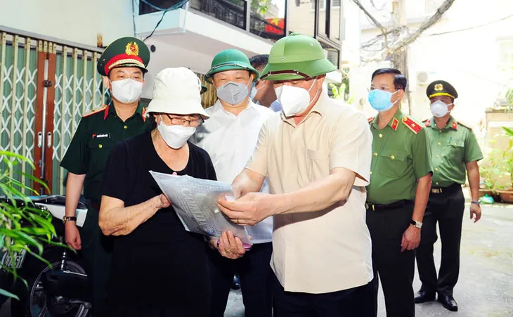Bí thư Thành ủy Hà Nội: Thí điểm ngay cách ly F1 tại nhà, điều trị F0 tại cơ sở - Ảnh 1. Bí thư Thành ủy Hà Nội: Thí điểm ngay cách ly F1 tại nhà, điều trị F0 tại cơ sở - Ảnh 1.