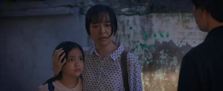 Cảnh quay chạm đến trái tim của bé Diệp Anh trong Thương ngày nắng về - Ảnh 5. Cảnh quay chạm đến trái tim của bé Diệp Anh trong Thương ngày nắng về - Ảnh 5.