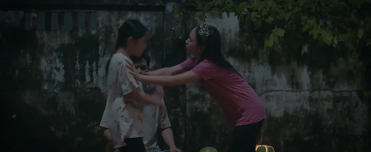 Thương ngày nắng về - Tập 3: Bé Hoa có cách lấy lòng chị Khánh? - Ảnh 10. Thương ngày nắng về - Tập 3: Bé Hoa có cách lấy lòng chị Khánh? - Ảnh 10.