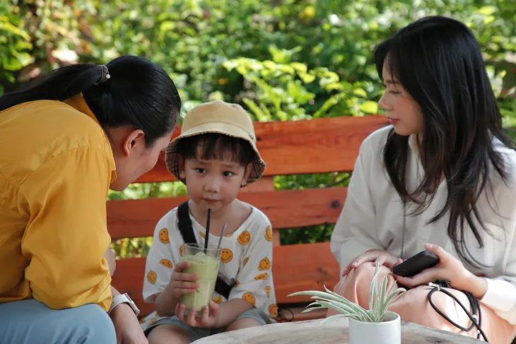 Cuộc chiến nuôi con: Phòng chống nguy hiểm khi ra ngoài cùng con - Ảnh 2. Cuộc chiến nuôi con: Phòng chống nguy hiểm khi ra ngoài cùng con - Ảnh 2.