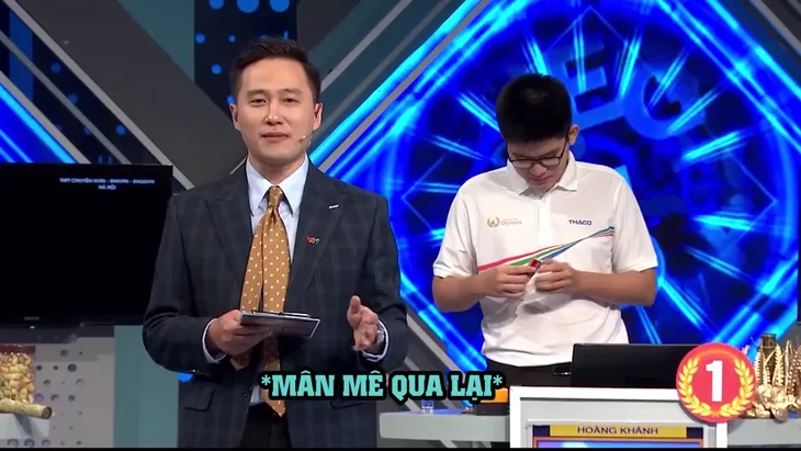 Hành động gây sốt của Duy Anh ở Chung kết Đường lên đỉnh Olympia 2021 - Ảnh 2. Hành động gây sốt của Duy Anh ở Chung kết Đường lên đỉnh Olympia 2021 - Ảnh 2.