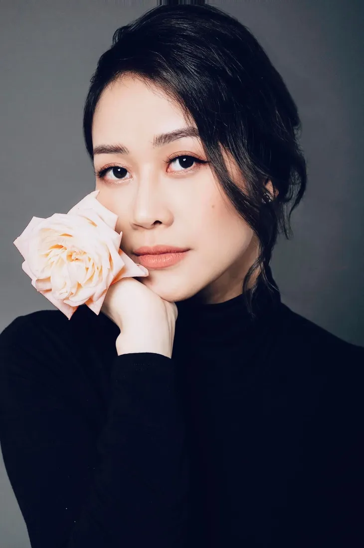 MC Phí Linh hút mọi ánh nhìn trong bộ ảnh mới - Ảnh 1. MC Phí Linh hút mọi ánh nhìn trong bộ ảnh mới - Ảnh 1.