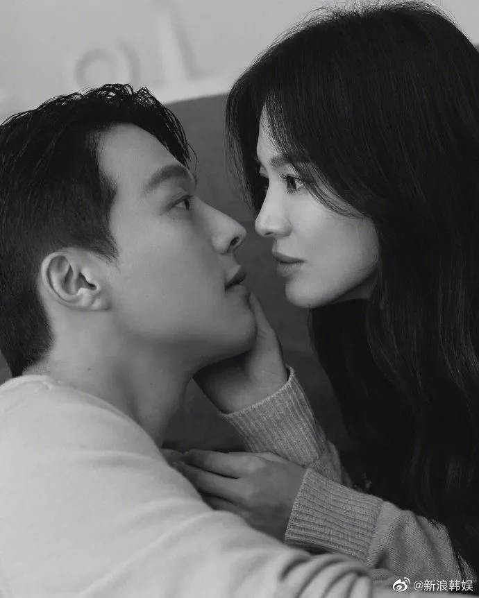 Song Hye Kyo tình bể tình bên Jang Ki Yong - Ảnh 1. Song Hye Kyo tình bể tình bên Jang Ki Yong - Ảnh 1.