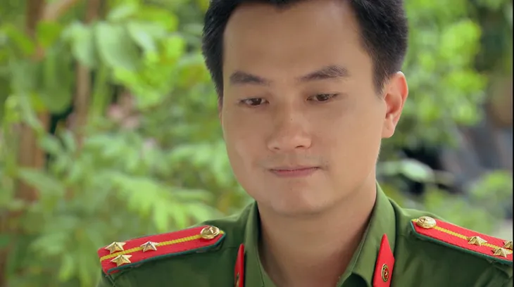 Phố trong làng - Tập 10: Đông lo lắng khi người yêu đề nghị ra mắt gia đình - Ảnh 3. Phố trong làng - Tập 10: Đông lo lắng khi người yêu đề nghị ra mắt gia đình - Ảnh 3.