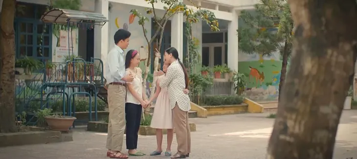 Thương ngày nắng về - Tập 5: Khánh mắng chồng như hát hay, Hoa trở thành nữ giám đốc cực gắt - Ảnh 1. Thương ngày nắng về - Tập 5: Khánh mắng chồng như hát hay, Hoa trở thành nữ giám đốc cực gắt - Ảnh 1.
