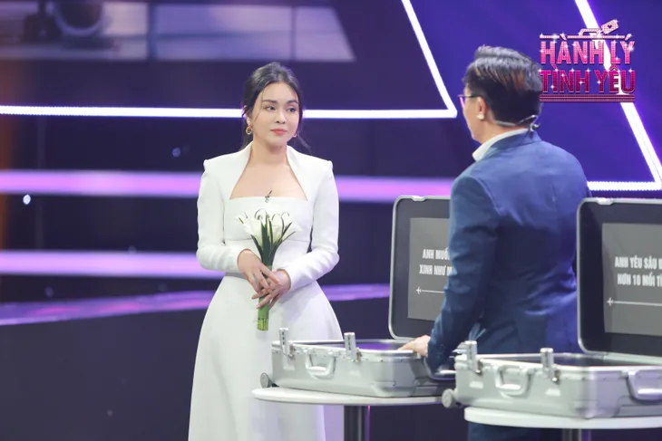 Hành lý tình yêu: Nữ CEO xinh đẹp loại 2 chàng giám đốc, chọn người đàn ông có nghề nguy hiểm - Ảnh 1. Hành lý tình yêu: Nữ CEO xinh đẹp loại 2 chàng giám đốc, chọn người đàn ông có nghề nguy hiểm - Ảnh 1.