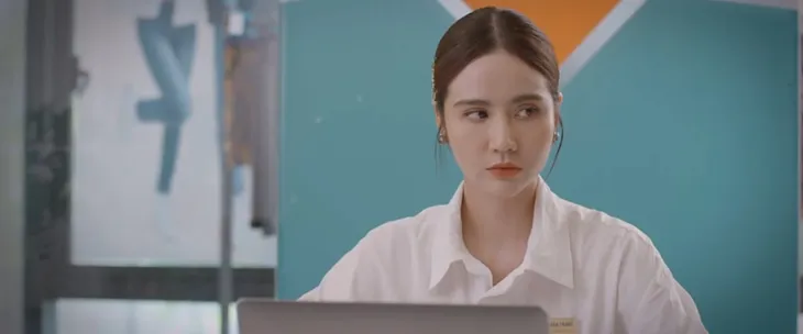 Thương ngày nắng về - Tập 5: Khánh mắng chồng như hát hay, Hoa trở thành nữ giám đốc cực gắt - Ảnh 7. Thương ngày nắng về - Tập 5: Khánh mắng chồng như hát hay, Hoa trở thành nữ giám đốc cực gắt - Ảnh 7.