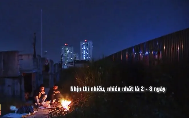 Nhà cống - nơi cư ngụ của nhiều trẻ em lên Hà Nội tìm việc - Ảnh 1. Nhà cống - nơi cư ngụ của nhiều trẻ em lên Hà Nội tìm việc - Ảnh 1.