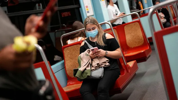 EU có thể vượt mốc 2 triệu ca tử vong do COVID-19 vào tháng 3/2022 - Ảnh 1. EU có thể vượt mốc 2 triệu ca tử vong do COVID-19 vào tháng 3/2022 - Ảnh 1.