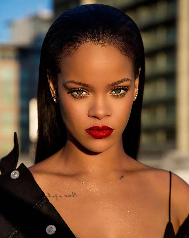 100 nghệ sĩ vĩ đại nhất lịch sử Billboard: The Beatles giữ vững ngôi vương, Rihanna tạm nghỉ ca hát vẫn lọt top 10 - Ảnh 2. 100 nghệ sĩ vĩ đại nhất lịch sử Billboard: The Beatles giữ vững ngôi vương, Rihanna tạm nghỉ ca hát vẫn lọt top 10 - Ảnh 2.