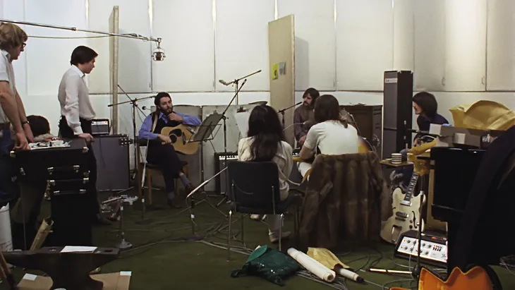 Phim tài liệu mới về The Beatles: Câu chuyện về buổi biểu trên sân thượng ở London - Ảnh 2. Phim tài liệu mới về The Beatles: Câu chuyện về buổi biểu trên sân thượng ở London - Ảnh 2.