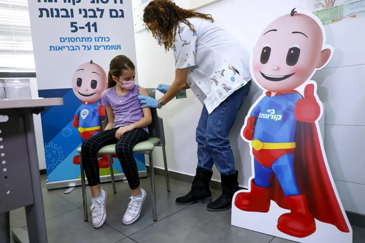 Israel cấm người nước ngoài từ tất cả các quốc gia nhập cảnh nhằm ngăn ngừa biến thể Omicron - Ảnh 1. Israel cấm người nước ngoài từ tất cả các quốc gia nhập cảnh nhằm ngăn ngừa biến thể Omicron - Ảnh 1.