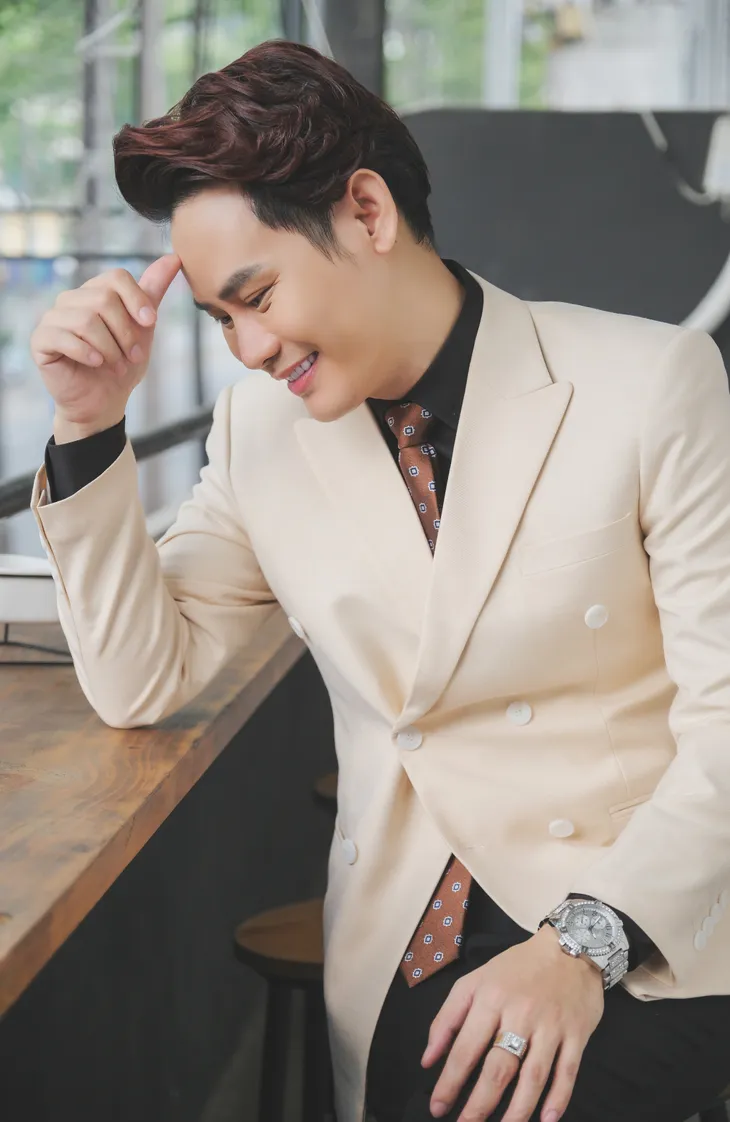 MC Hồng Phúc kỷ niệm 20 năm vào nghề - Ảnh 2. MC Hồng Phúc kỷ niệm 20 năm vào nghề - Ảnh 2.