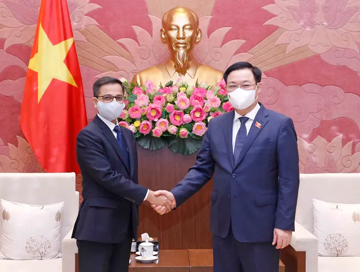 Chủ tịch Quốc hội Vương Đình Huệ tiếp Đại sứ Hàn Quốc và Đại sứ Ấn Độ - Ảnh 2. Chủ tịch Quốc hội Vương Đình Huệ tiếp Đại sứ Hàn Quốc và Đại sứ Ấn Độ - Ảnh 2.