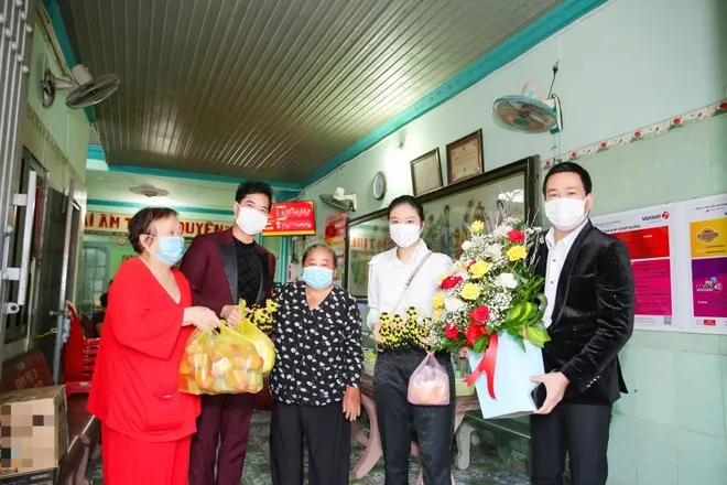 Ngọc Sơn ra mắt MV Khúc ca chào đời nhân dịp tuổi mới - Ảnh 2. Ngọc Sơn ra mắt MV Khúc ca chào đời nhân dịp tuổi mới - Ảnh 2.