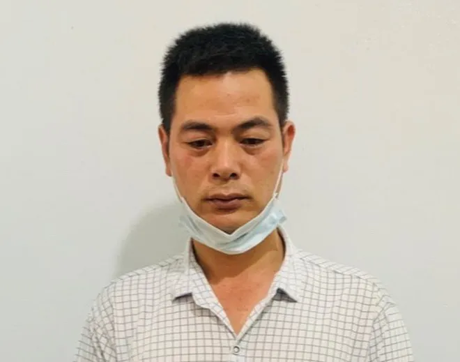 Khởi tố đối tượng đâm chết vợ, làm bố vợ và thẩm phán bị thương tại tòa - Ảnh 1. Khởi tố đối tượng đâm chết vợ, làm bố vợ và thẩm phán bị thương tại tòa - Ảnh 1.