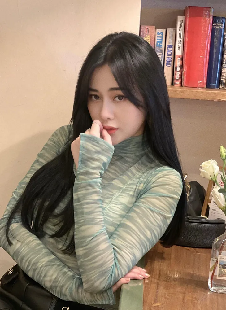 Phương Oanh thay đổi hình ảnh hậu Hương vị tình thân - Ảnh 5. Phương Oanh thay đổi hình ảnh hậu Hương vị tình thân - Ảnh 5.
